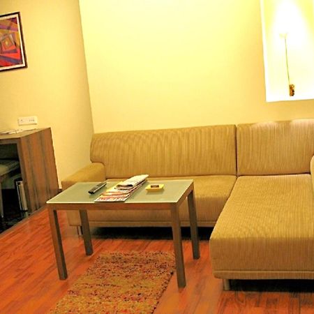 Hotel Studio Estique Пуне Екстер'єр фото