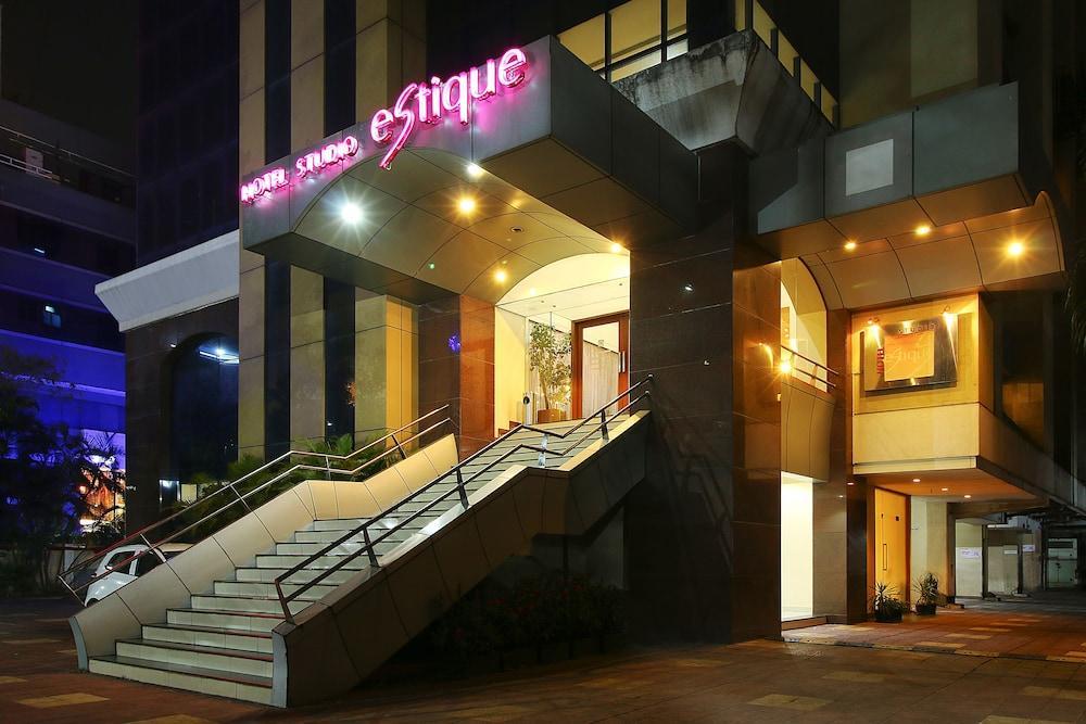 Hotel Studio Estique Пуне Екстер'єр фото