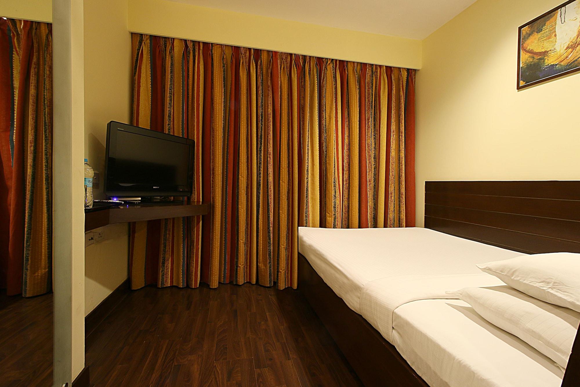 Hotel Studio Estique Пуне Екстер'єр фото