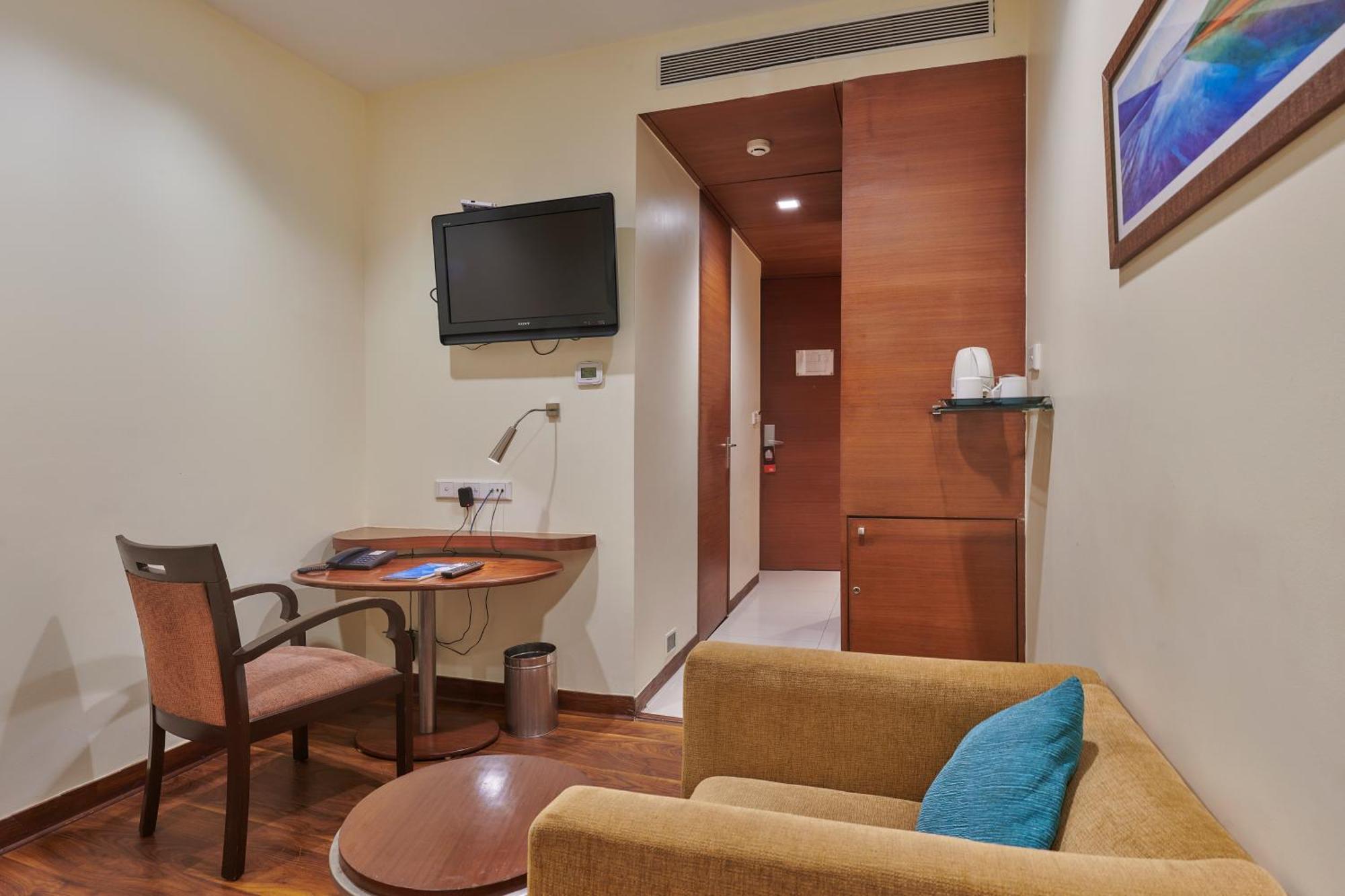 Hotel Studio Estique Пуне Екстер'єр фото