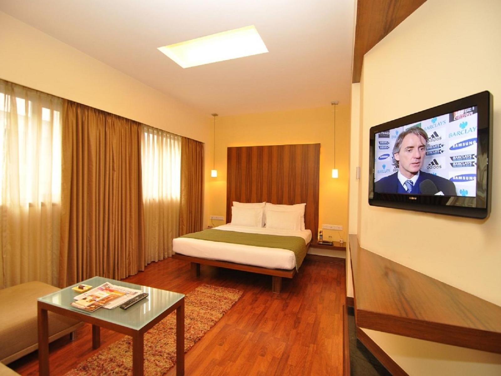 Hotel Studio Estique Пуне Екстер'єр фото