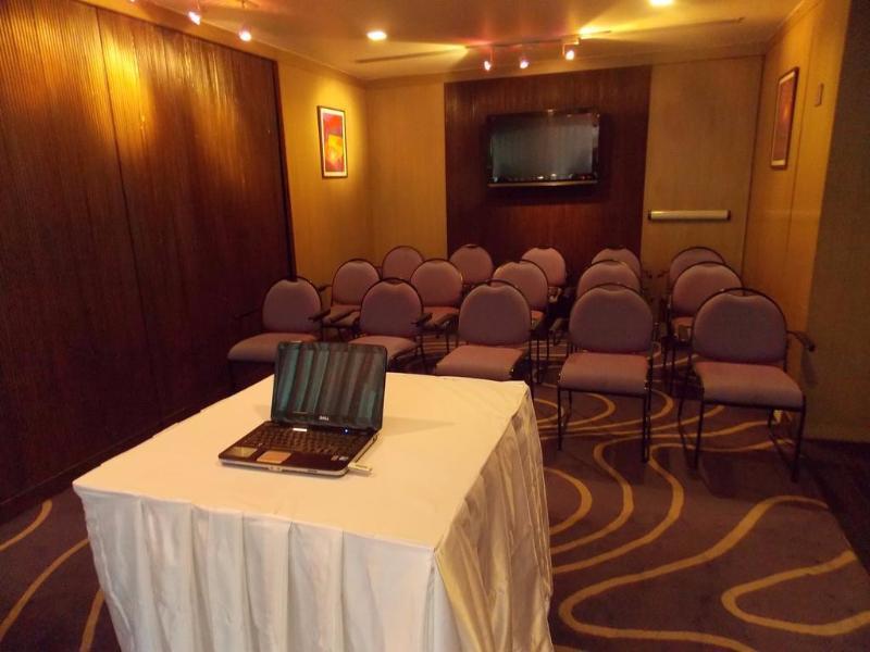 Hotel Studio Estique Пуне Екстер'єр фото