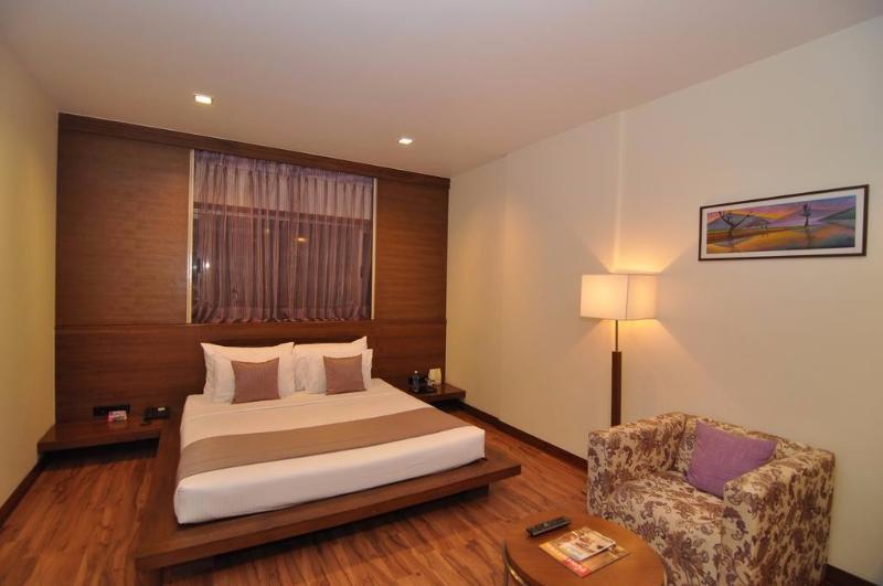 Hotel Studio Estique Пуне Екстер'єр фото